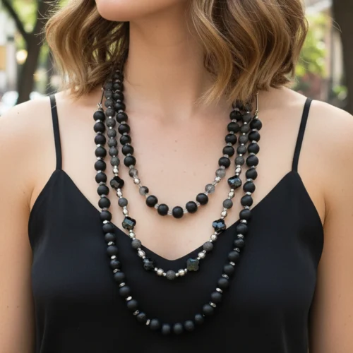 92369 Layered beaded necklace black